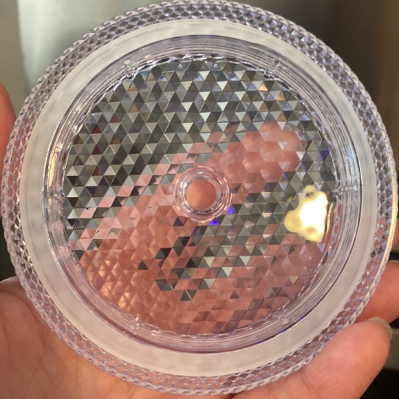 EUC - Starbucks Grande Cold Cup Tumbler Summer 2023 Release - Picture 5 of 5